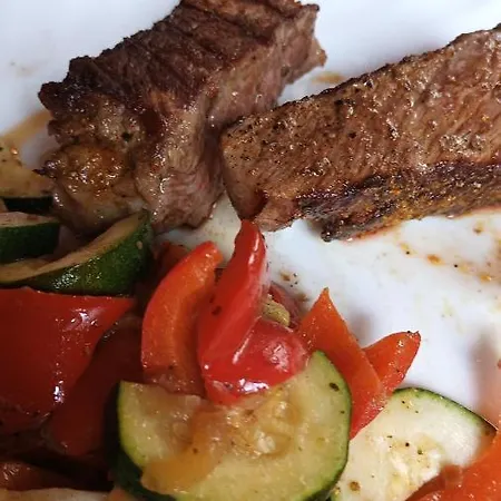 Musik Und Theater Roessle - For Angels Penzion *