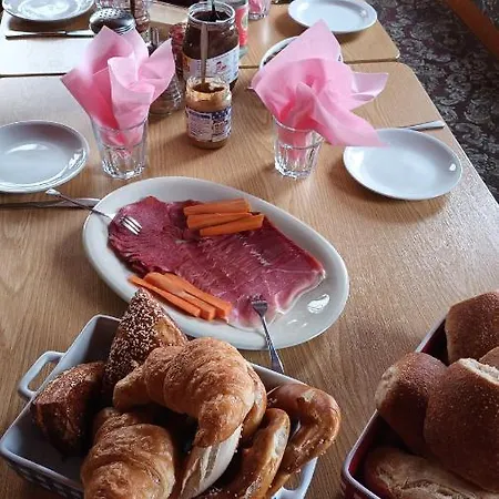 Musik Und Theater Roessle - For Angels Penzion